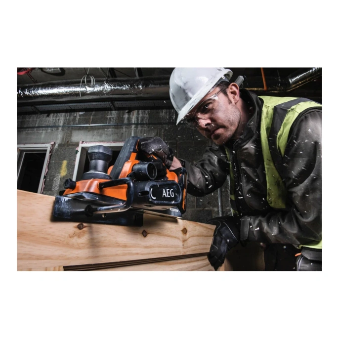 Бесщеточный аккумуляторный рубанок AEG BHO18BL-0 4935464988