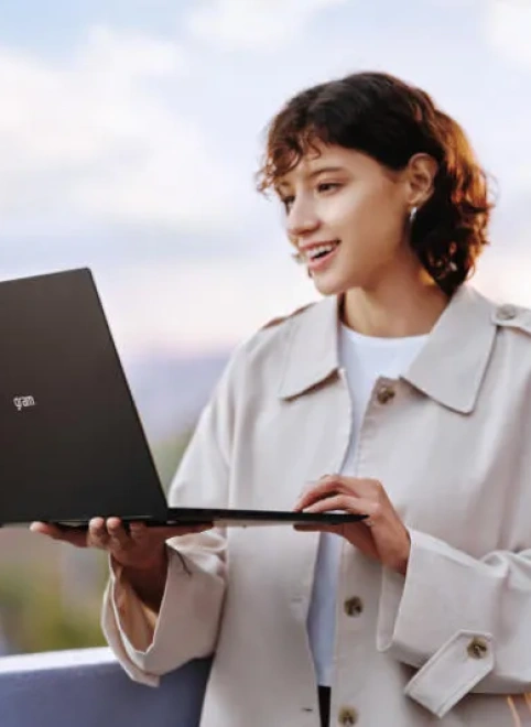 LG выпустила тонкие ноутбуки с RTX 5050 и большими экранами