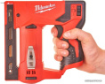 Степлер Milwaukee M12 BST-0 4933459634 тип скобы: Т50, емкость магазина: 84 шт; ширина скобы: 11,4 мм, длина скобы: 6-14 мм, количество циклов: 140 циклов/мин, АКБ