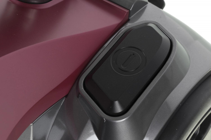 Пылесос BBK BV1502, 1600Вт, черный/вишневый