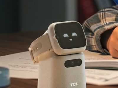 Детская док-станция TCL Tbot «оживляет» умные часы