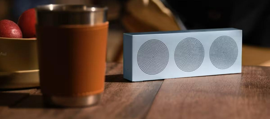 Xiaomi выпустила компактную Bluetooth-колонку с 10-часовой автономностью