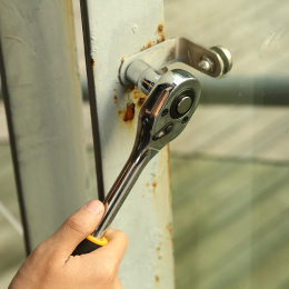 Набор инструментов для автомобиля DEKO DKMT49 в чемодане 065-0774