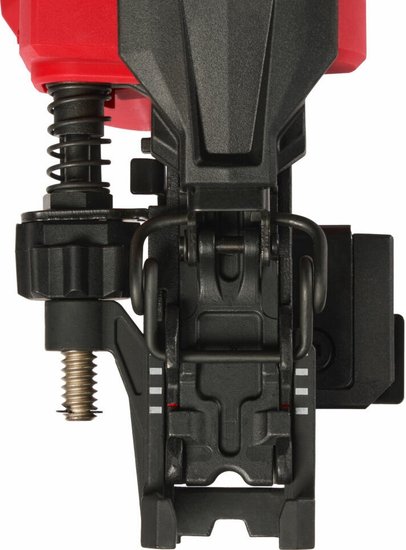 Степлер Milwaukee M18 FFUS-302C (4933479832) (тип питания: аккумулятор, 18В, Li-ion, длина скобы 38-51 мм, ширина скобы: 10.3 мм, кейс, ЗУ)