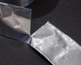 Клейкая лента Deli EA651 серебристый шир.60мм дл.10м 100мкр