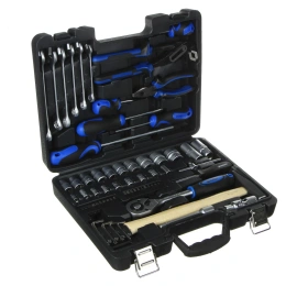 Набор автомобильных инструментов РОКОТ 66 предметов 736-124