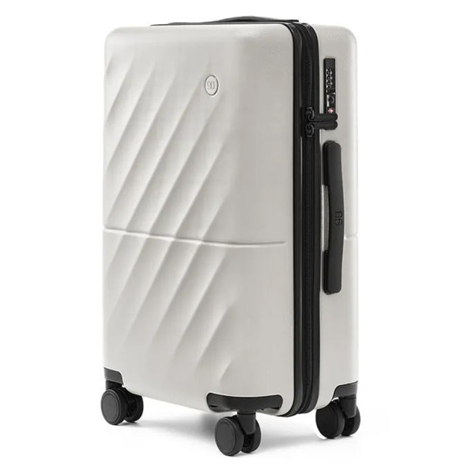Чемодан Ninetygo Ripple Luggage 24'' White 226002 Объем: 81 л. Размер продукта: 675*405*363 мм. Конструкция багажа с более толстым корпусом значительно увеличивает вместимость. В комплект входит: антибактериальный мешок для белья, для раздельного хране