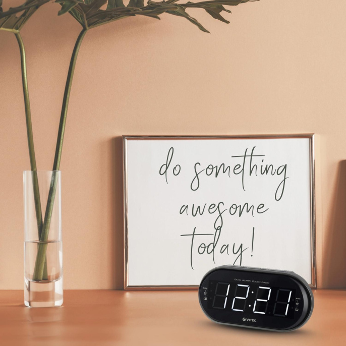 Радиобудильник Vitek VT-6610, серебристый