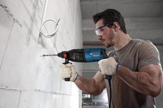 Перфоратор Bosch GBH 240 патрон:SDS-plus уд.:2.7Дж 790Вт кейс в комплекте 0611272100