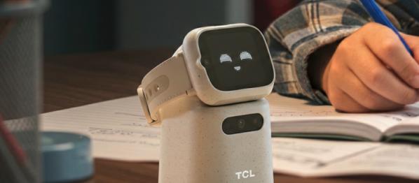 Детская док-станция TCL Tbot «оживляет» умные часы