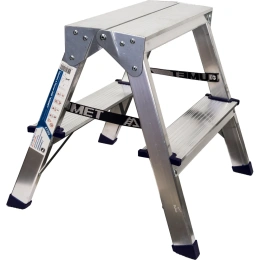 Стремянка Алюмет алюминиевая двухсторонняя 2х2 ступеней. Серия AD7202