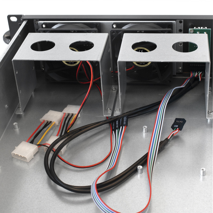 Серверный корпус ExeGate Pro 2U390-04 <RM 19", высота 2U, глубина 390, без БП, USB> EX264269RUS