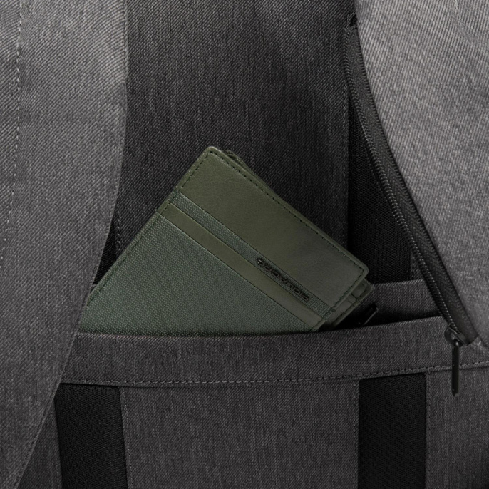 Рюкзак Piquadro Brief2 CA4818BR2/GRN серый нейлон