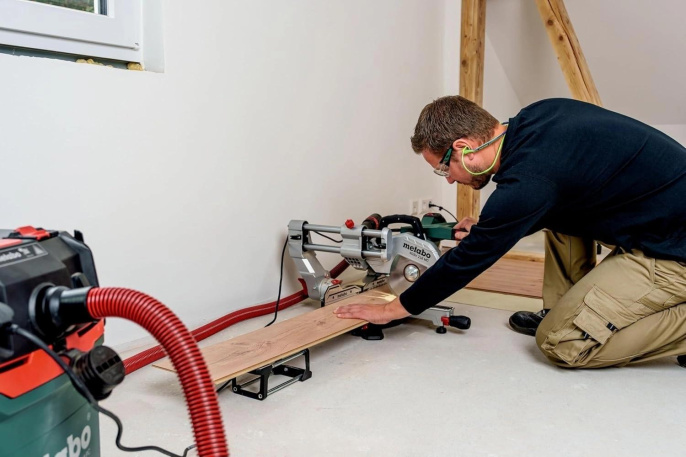 Торцовочная пила Metabo KGSV 216 MC 1500Вт 5300об/мин d 216мм