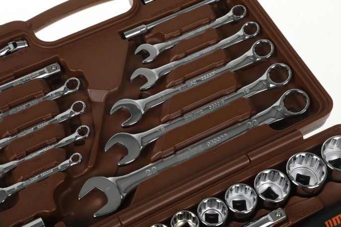 Набор инструментов Ombra OMT82S12 82 предмета жесткий кейс