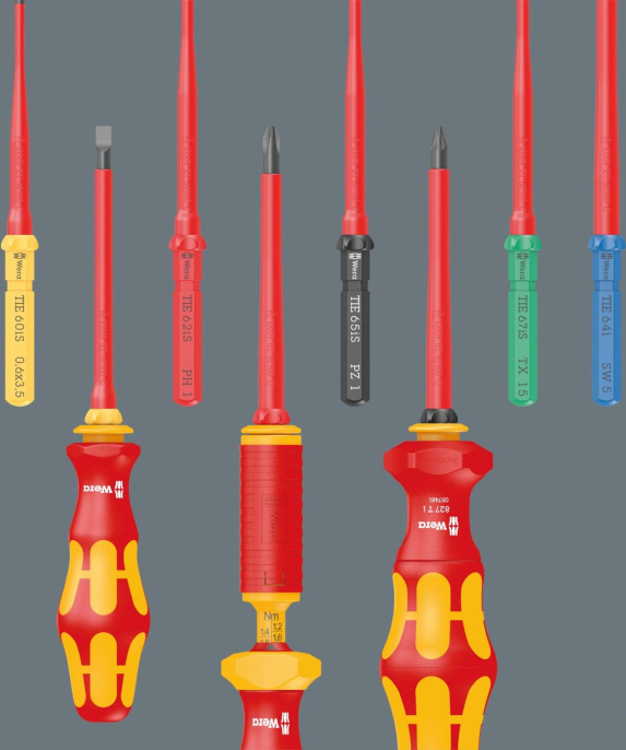 Отвертка Wera Kraftform Kompakt VDE 7 Universal 2 Tool Finder в компл.:7 предметов WE-006601