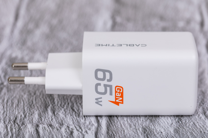 Зарядное устройство CABLETIME G65AW (CT-GAN65A-PW) GaN PD3.0 2C1A 65 Вт, белый