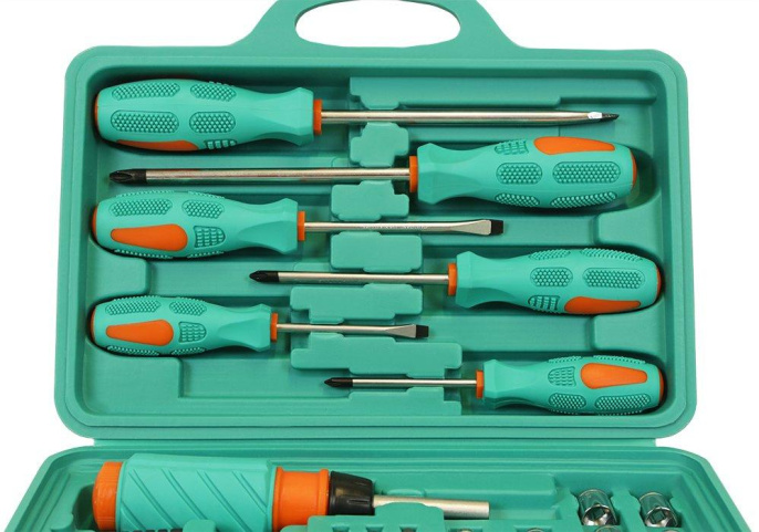 Набор отверток Sturm! 1040-02-SS12 в компл.:51 предмет жесткий кейс