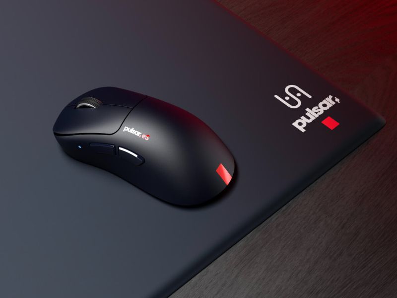Pulsar eS Xlite: киберспортивная мышь с сенсором на 42 000 dpi