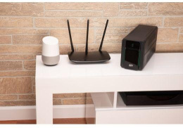 ИБП APC Easy-UPS BVX900LI-GR,  900ВA