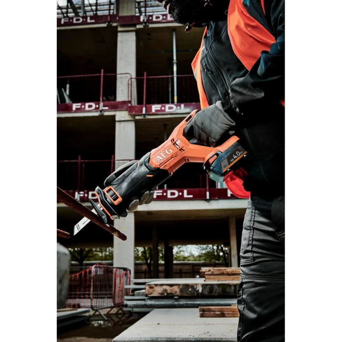 Сабельная пила AEG BUS18C2-0 4935478942