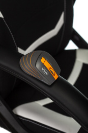 Кресло игровое ZOMBIE 10, ткань/экокожа, до 120кг, черный/белый/белый