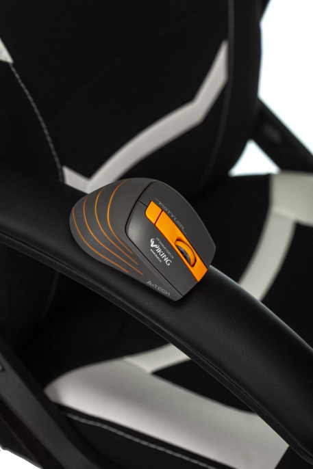 Кресло игровое ZOMBIE 10, ткань/экокожа, до 120кг, черный/белый/белый