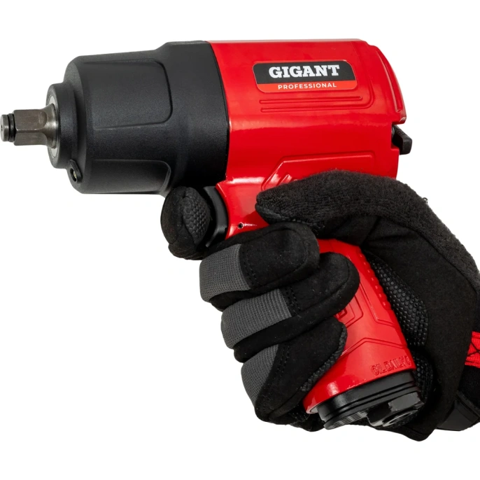 Ударный пневмогайковерт 880 Нм; 1/2"; кейс Gigant Professional PW 880RKS + набор головок