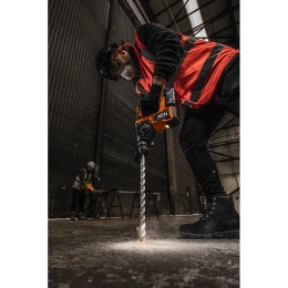 Аккумуляторный бесщеточный перфоратор AEG BBH18BL2-0 18В 4935480697