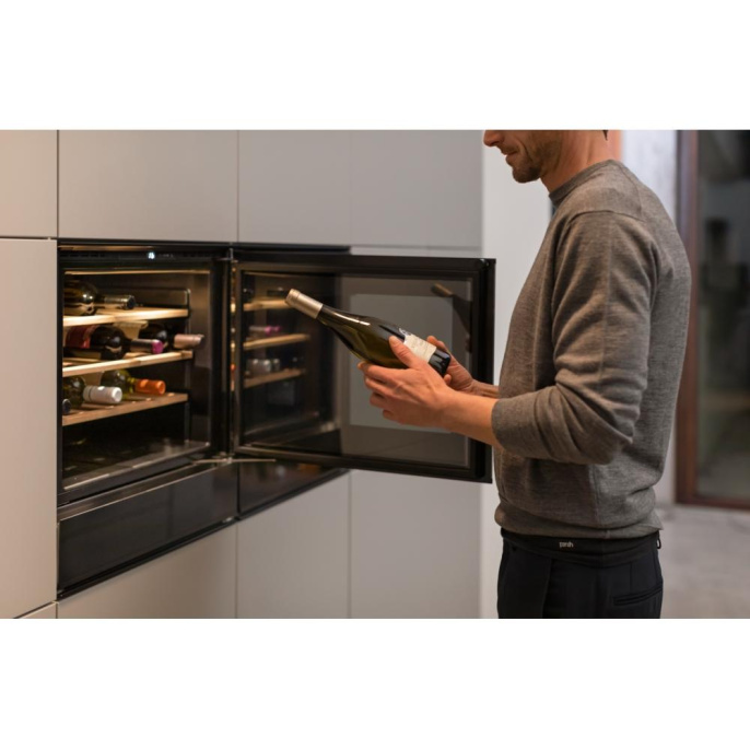 Винный шкаф Franke FMY 24 WCR N BK 131.0717.412