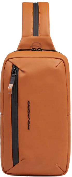 Рюкзак слинг Piquadro Corner 2.0 CA6466C2OW/CU оранжевый полиуретан