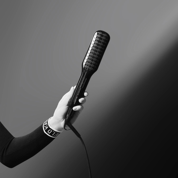 Выпрямитель Rowenta SF411LF0 черный макс.темп.:230С покрытие:кератин-турмалиновое 1830008522