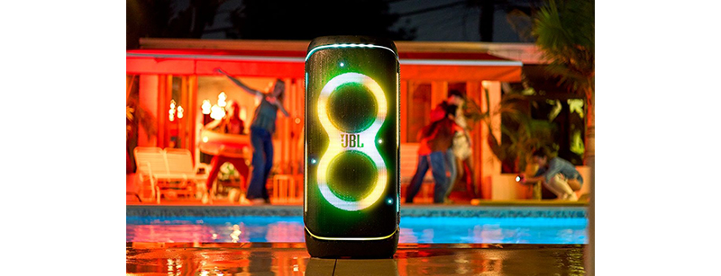 JBL выпустила 800-ваттную колонку с 15-часовой автономностью