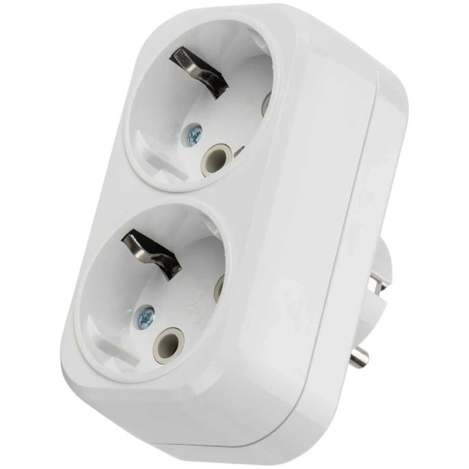 Блок на 2 гнезда TDM ELECTRIC 2П+З плоский 16А 250B SQ1806-0026