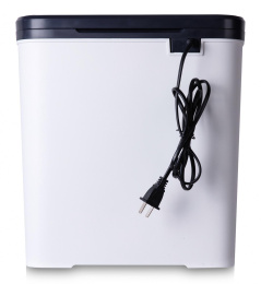 Уничтожитель бумаг Deli E9939,  P-4,  4х25 мм, 5 лист. одновременно, 12л