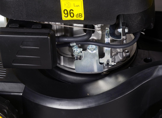 Газонокосилка бензиновая Huter GLM-420LT,  42см, несамоходная [70/3/15]