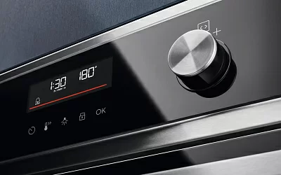 Встраиваемая электрическая духовка ELECTROLUX EOF6P76BX электрический с конвекцией, объем 65 л, 10 режимов, очистка пиролитическая, 3 стекла в дверце, направляющие проволочные + телескопические (1 уровень)