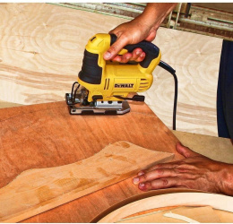 Лобзик DeWalt DWE349 +1пил. 650Вт 3200ходов/мин от электросети DWE349-QS