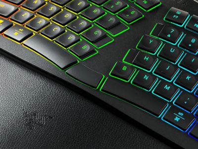 Razer представила эргономичную офисную сплит-клавиатуру Pro Type Ergo