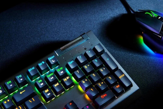 Клавиатура Razer BlackWidow V4 X механическая черный USB Multimedia for gamer LED RZ03-04702500-R3R1 кабель 2м