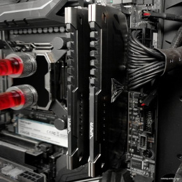 Память DDR4 8Gb 3000MHz Patriot PVS48G300C6 Viper Steel RTL Gaming PC4-24000 CL16 DIMM 288-pin 1.35В single rank с радиатором Ret