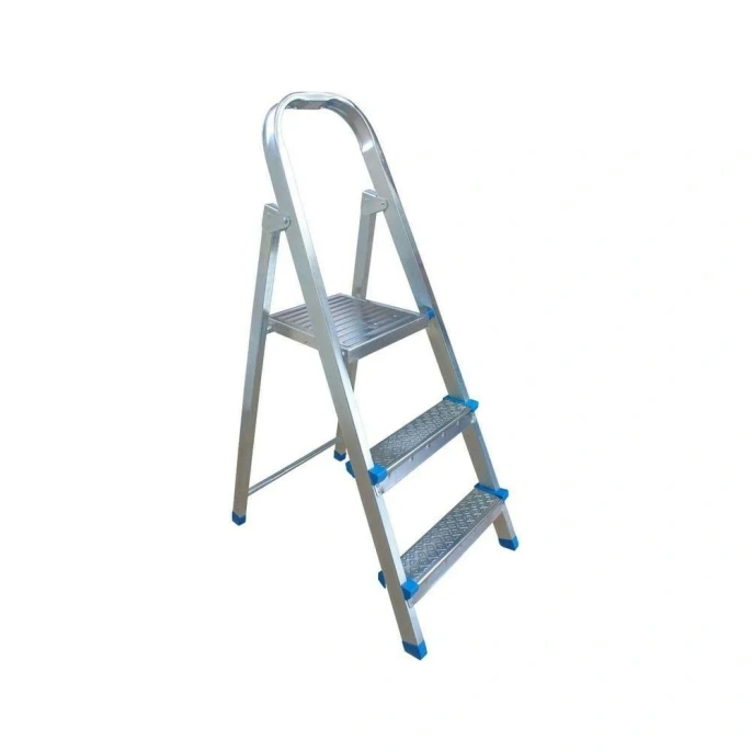 Стальная стремянка РемоКолор, оцинкованная, эконом, 3 ступени 63-0-153