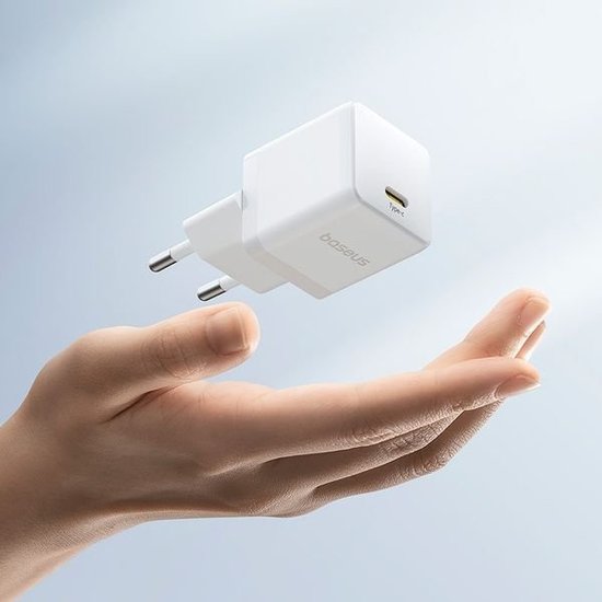 Сетевое зарядное устройство Baseus Palm P10111605213-00 Fast Charger 1C 30W EU Moon White