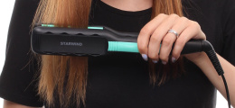 Выпрямитель для волос StarWind SHE1101,  черный