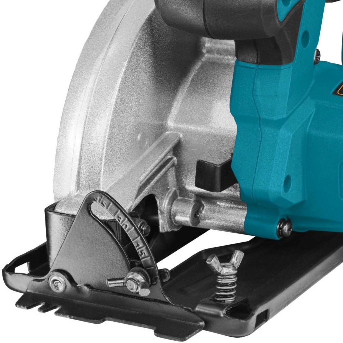 Циркулярная пила Bort BHK-18LI-125, 185мм, аккумуляторная, 18В, с 2 АКБ, с ЗУ [93418590]