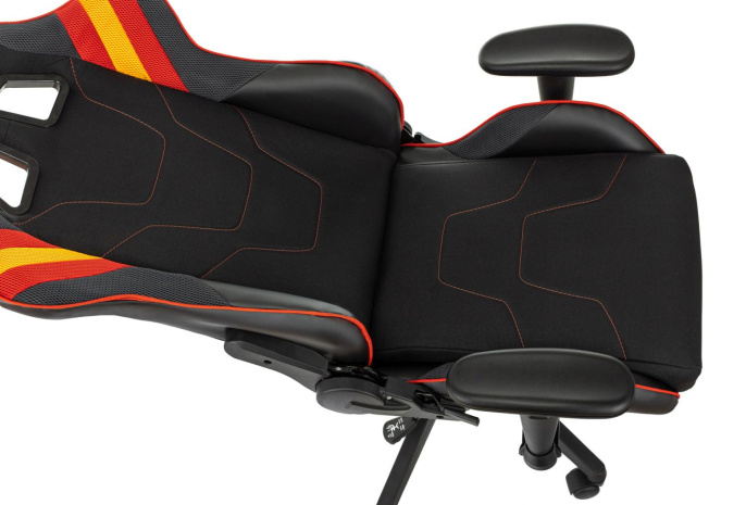 Кресло игровое Zombie VIKING 4 AERO черный/красный ткань/эко.кожа с подголов. крестов. пластик (VIKING 4 AERO RED)