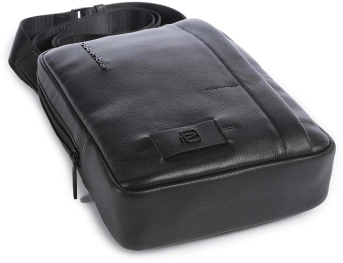 Сумка мужская Piquadro Russel CA3084W137/N черная натур.кожа