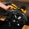 Циркулярная пила дисковая Deko DKCS2300W 2300Вт ручная D диска.:210мм 084-1050
