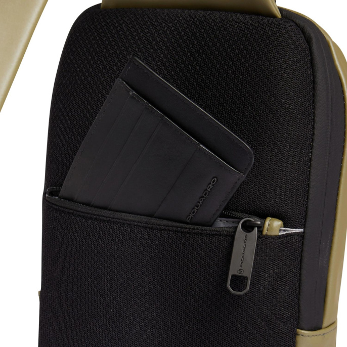 Рюкзак слинг Piquadro Corner 2.0 CA6466C2OW/VE3 хаки полиуретан