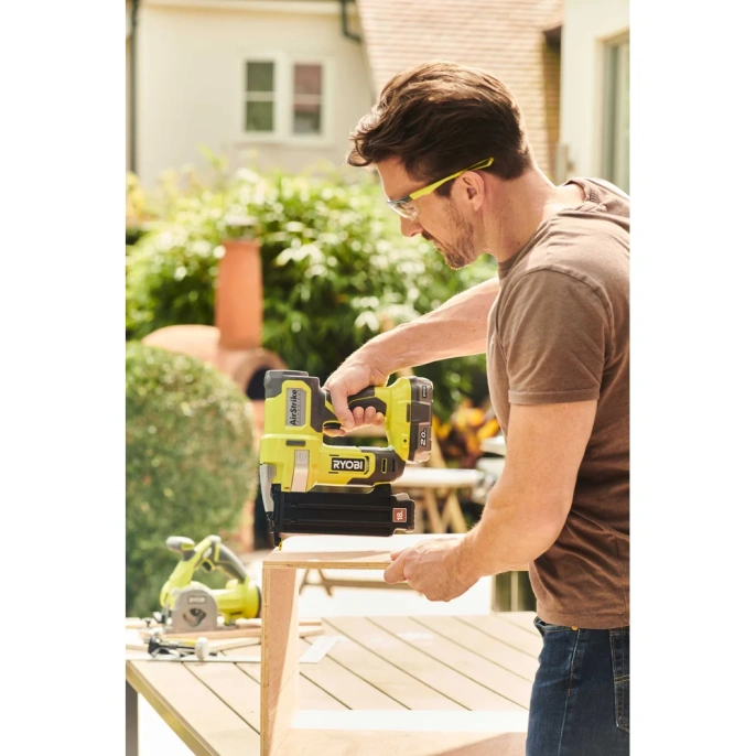 Гвоздезабиватель Ryobi R18GN18-0 ONE+ 5133005136